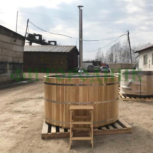 фурако круглая «premium» из лиственницы с вставкой из нержавеющей стали с интегрированной печью 1700 мм