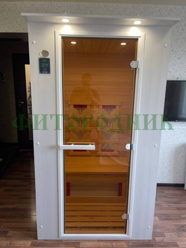 трехместная инфракрасная сауна «interio» с карбоновыми излучателями
