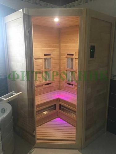 трехместная угловая инфракрасная сауна «comfort» с керамическими излучателями